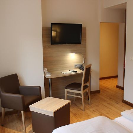 Hotel Dreimaedelhaus Espelkamp-Mittwald Exteriör bild