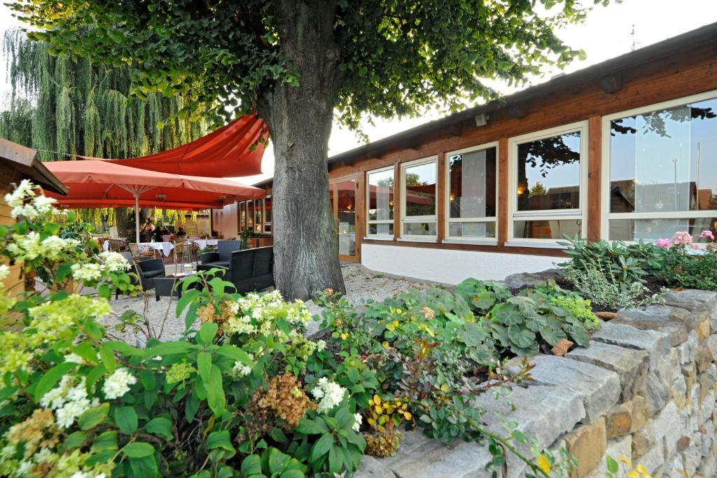Hotel Dreimaedelhaus Espelkamp-Mittwald Exteriör bild