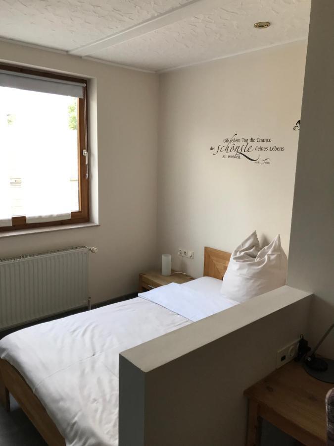 Hotel Dreimaedelhaus Espelkamp-Mittwald Exteriör bild