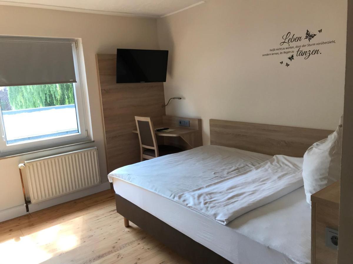 Hotel Dreimaedelhaus Espelkamp-Mittwald Exteriör bild